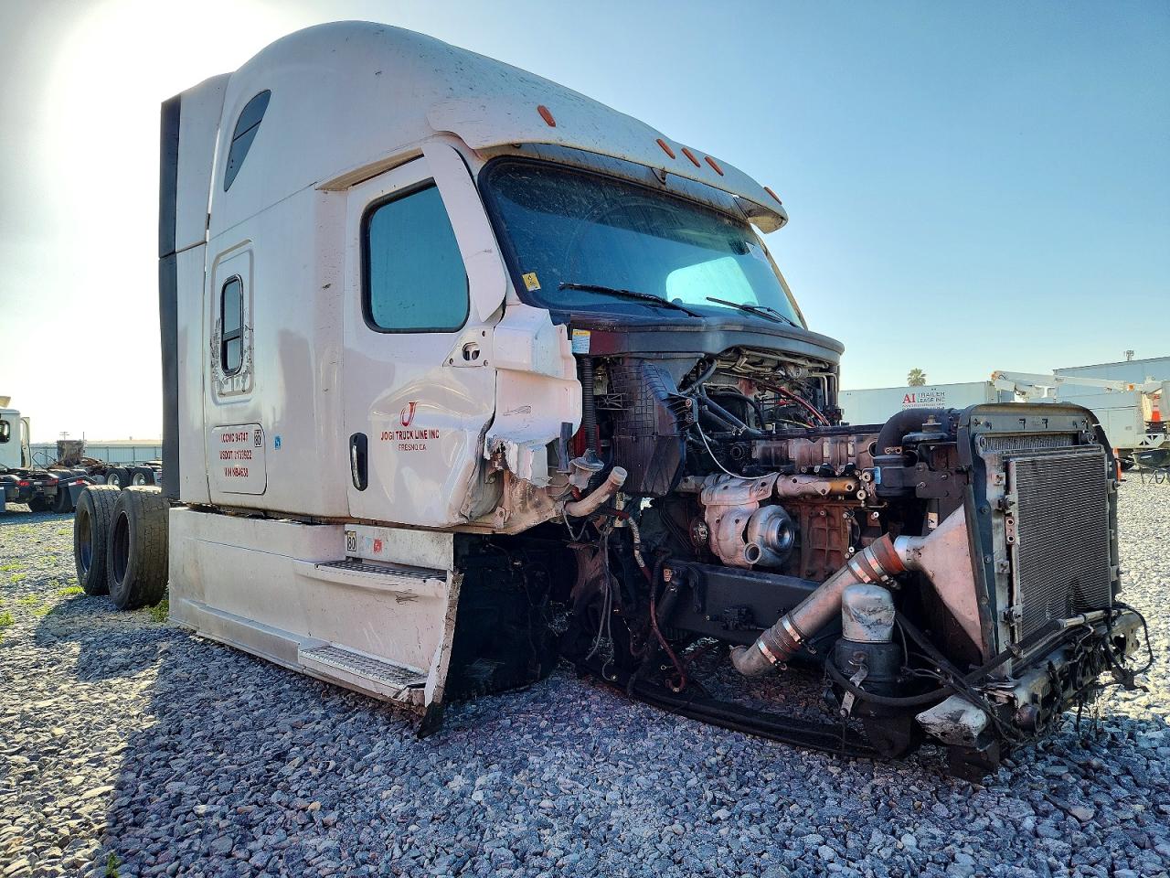 Salvage Freightliner Cascadia 126 Image