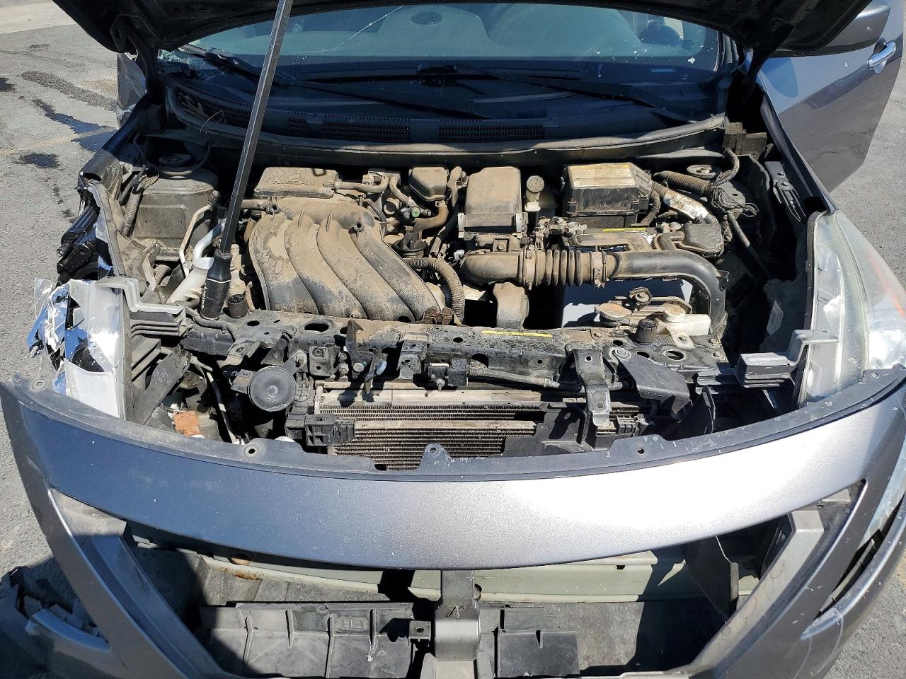 Nissan Versa 1.6 Sv