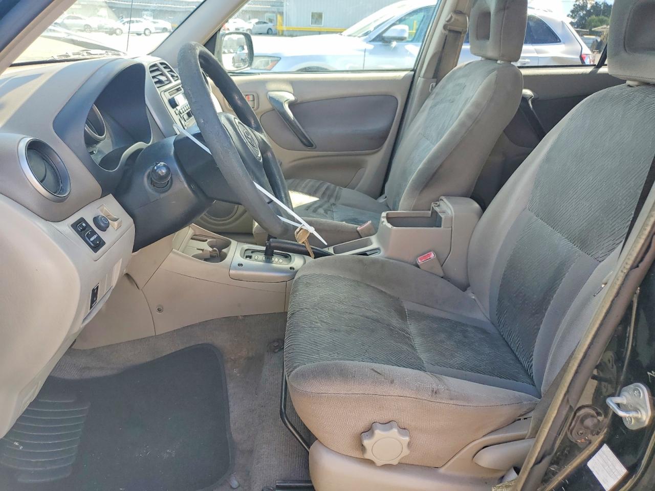 Toyota RAV4 Base
