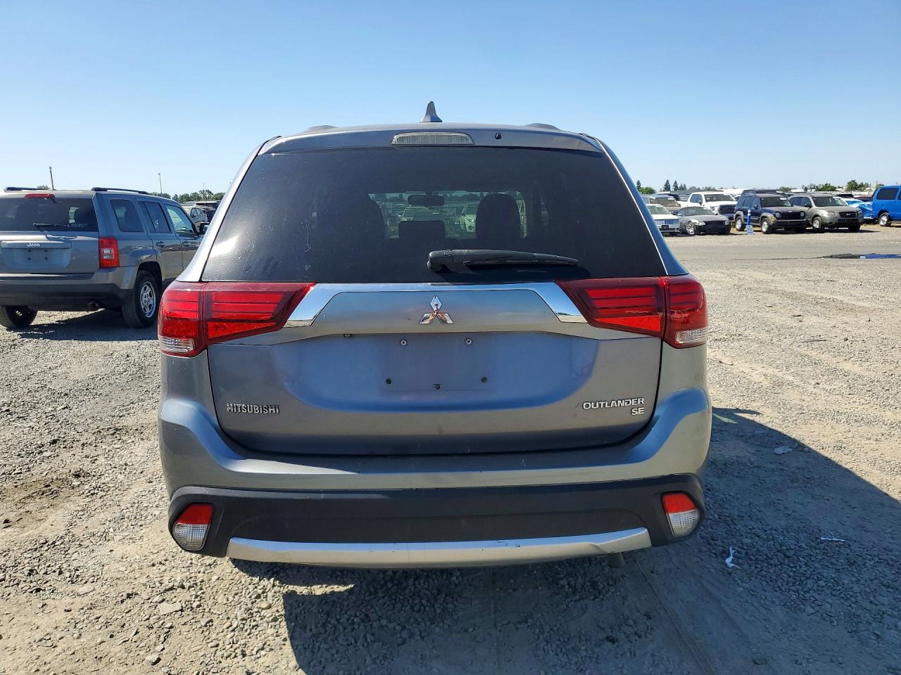 Mitsubishi Outlander Se