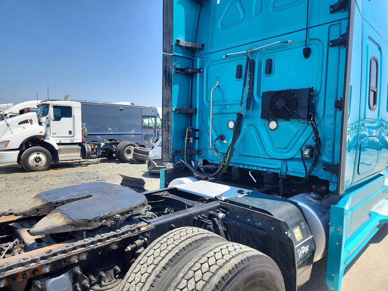 Freightliner Cascadia 126