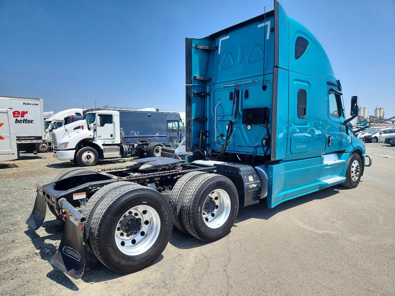 Freightliner Cascadia 126