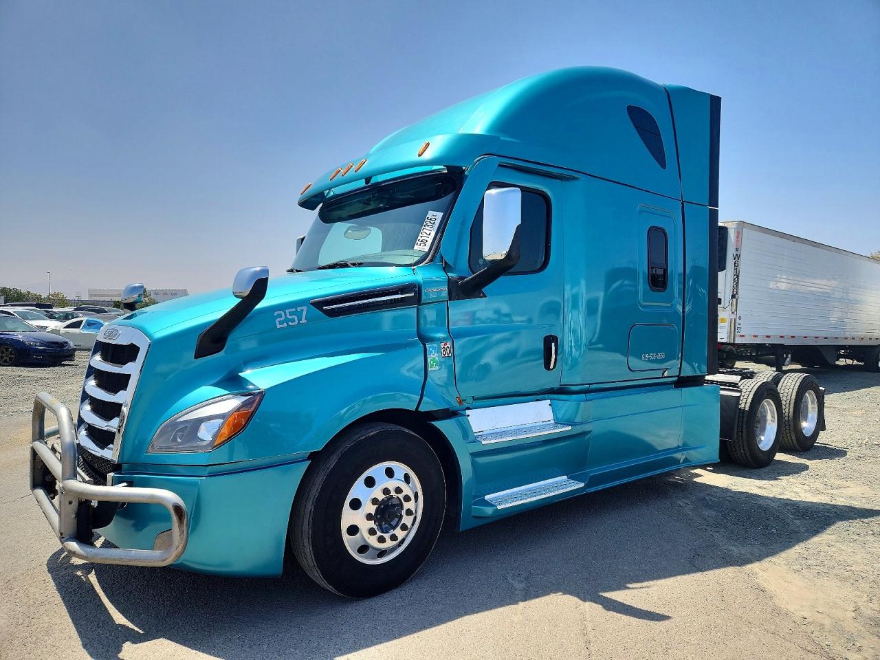 Freightliner Cascadia 126