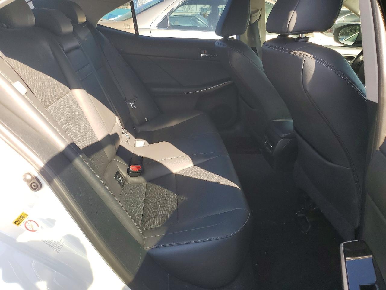 Lexus Is Base