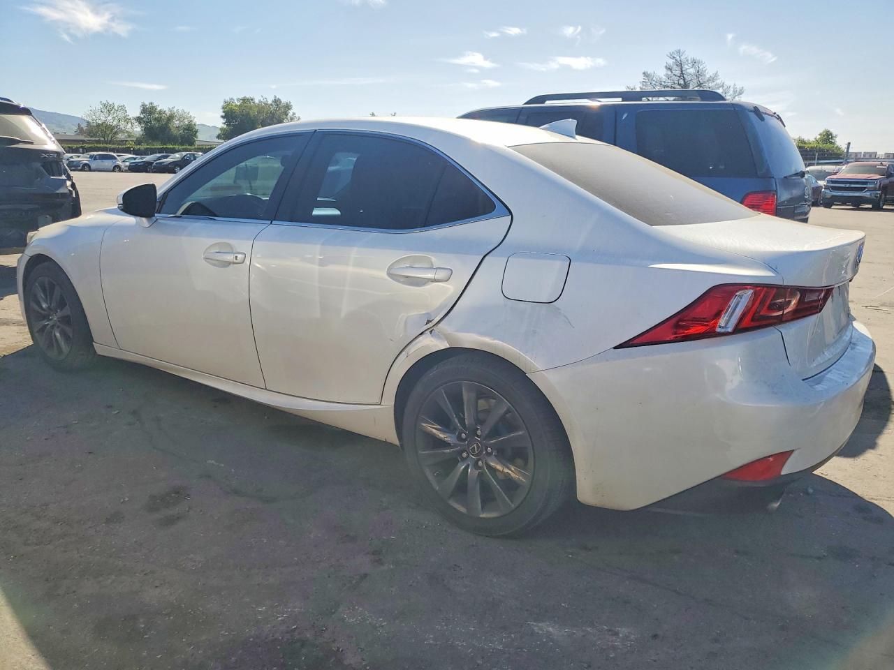 Lexus Is Base