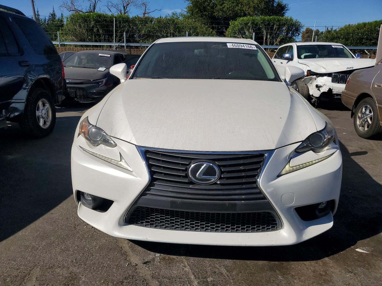 Lexus Is Base
