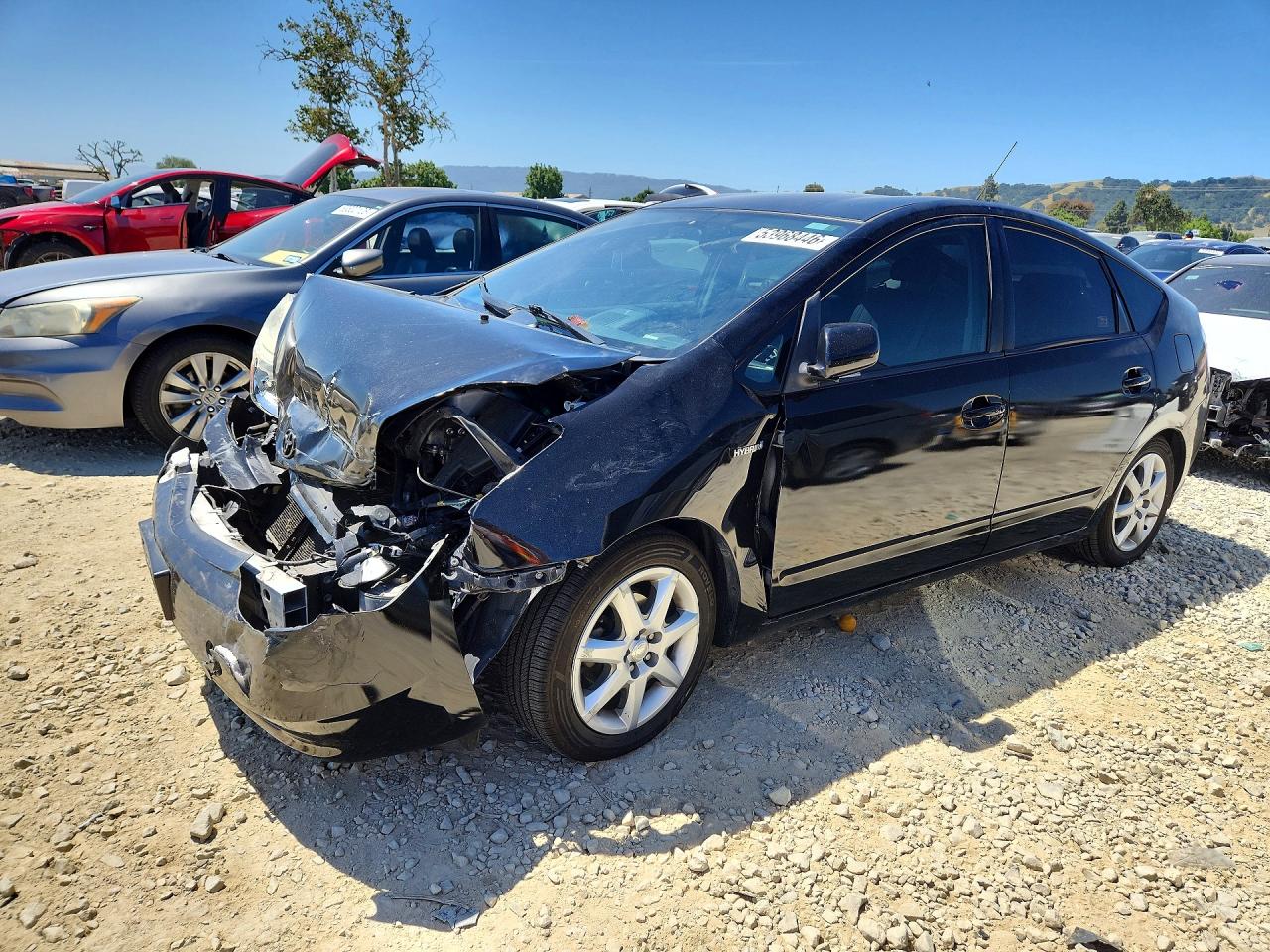 Salvage Toyota Prius Image