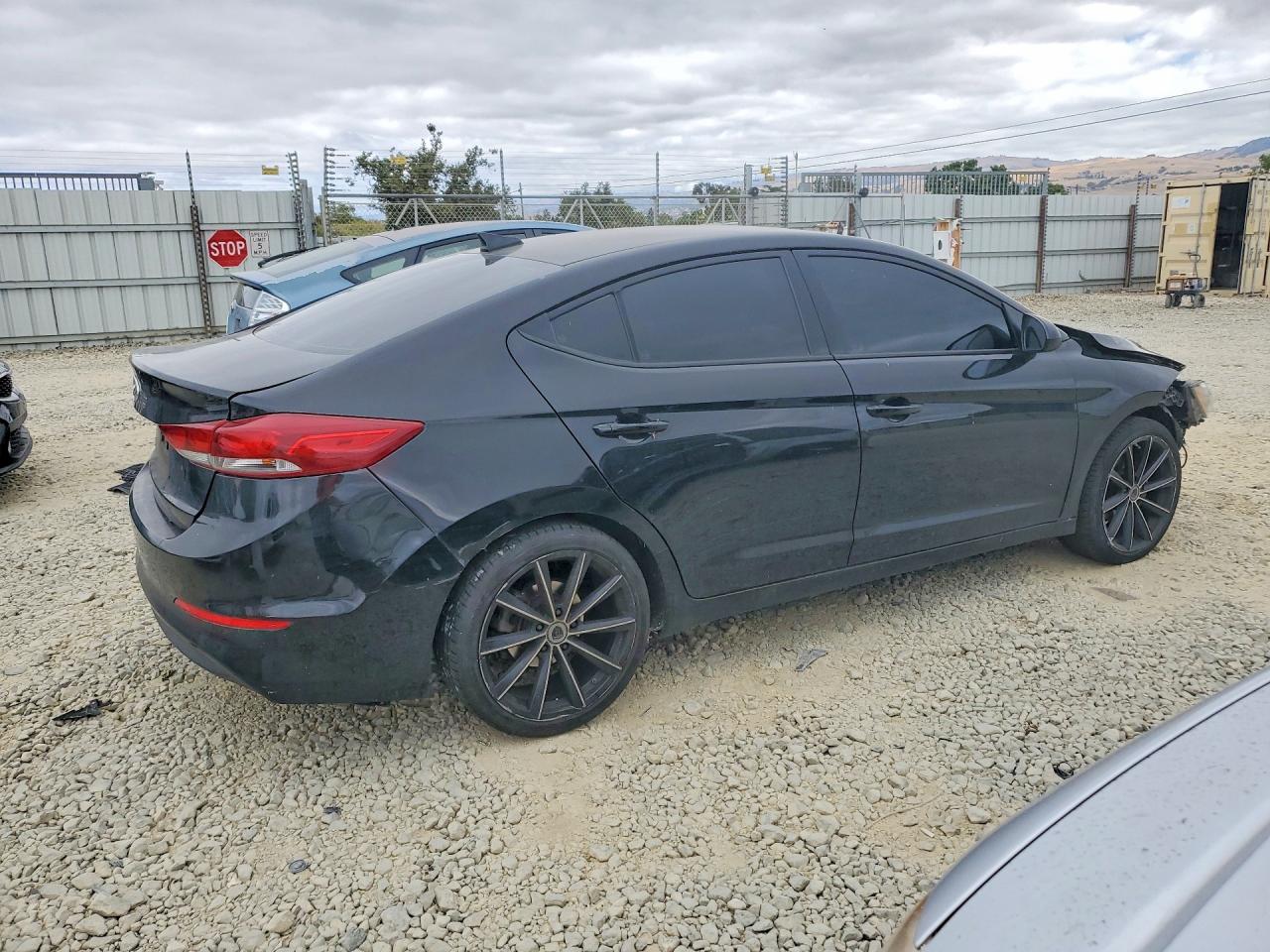 Hyundai ELANTRA Sel
