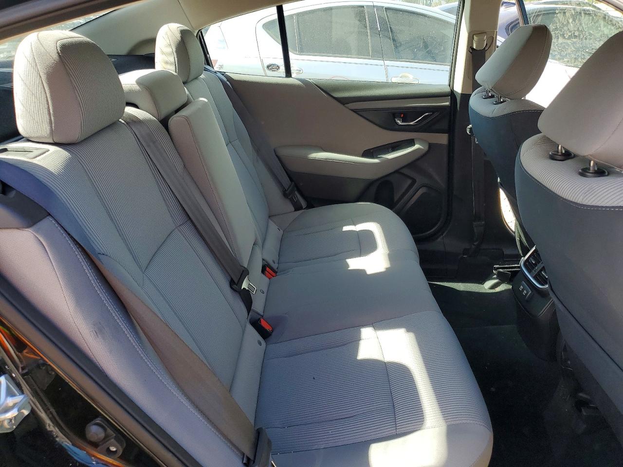Subaru Legacy Premium