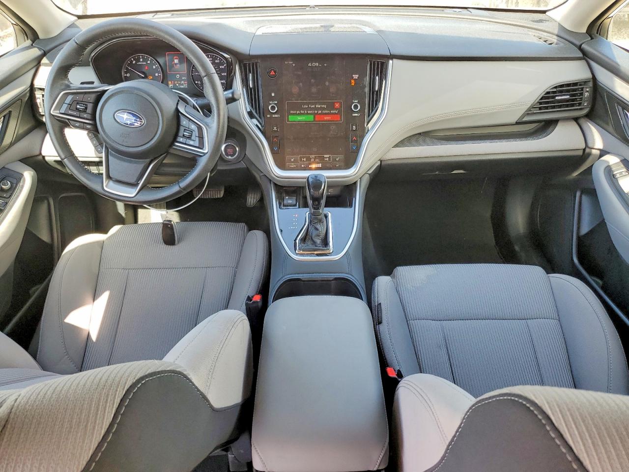 Subaru Legacy Premium
