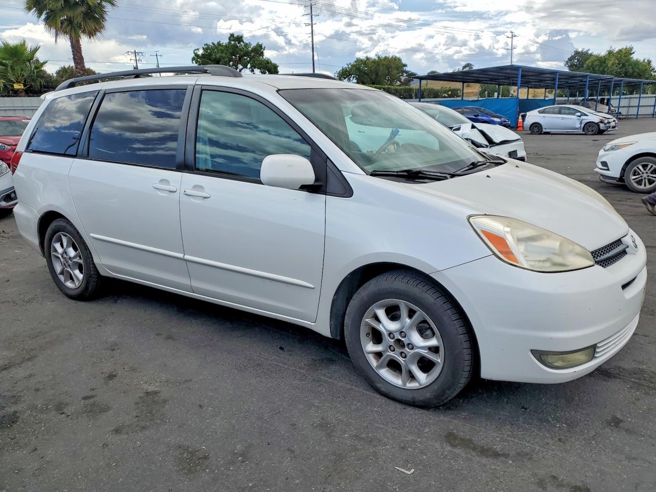 Toyota Sienna Xle 7 Passenger