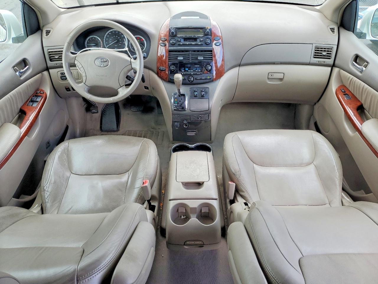 Toyota Sienna Xle 7 Passenger