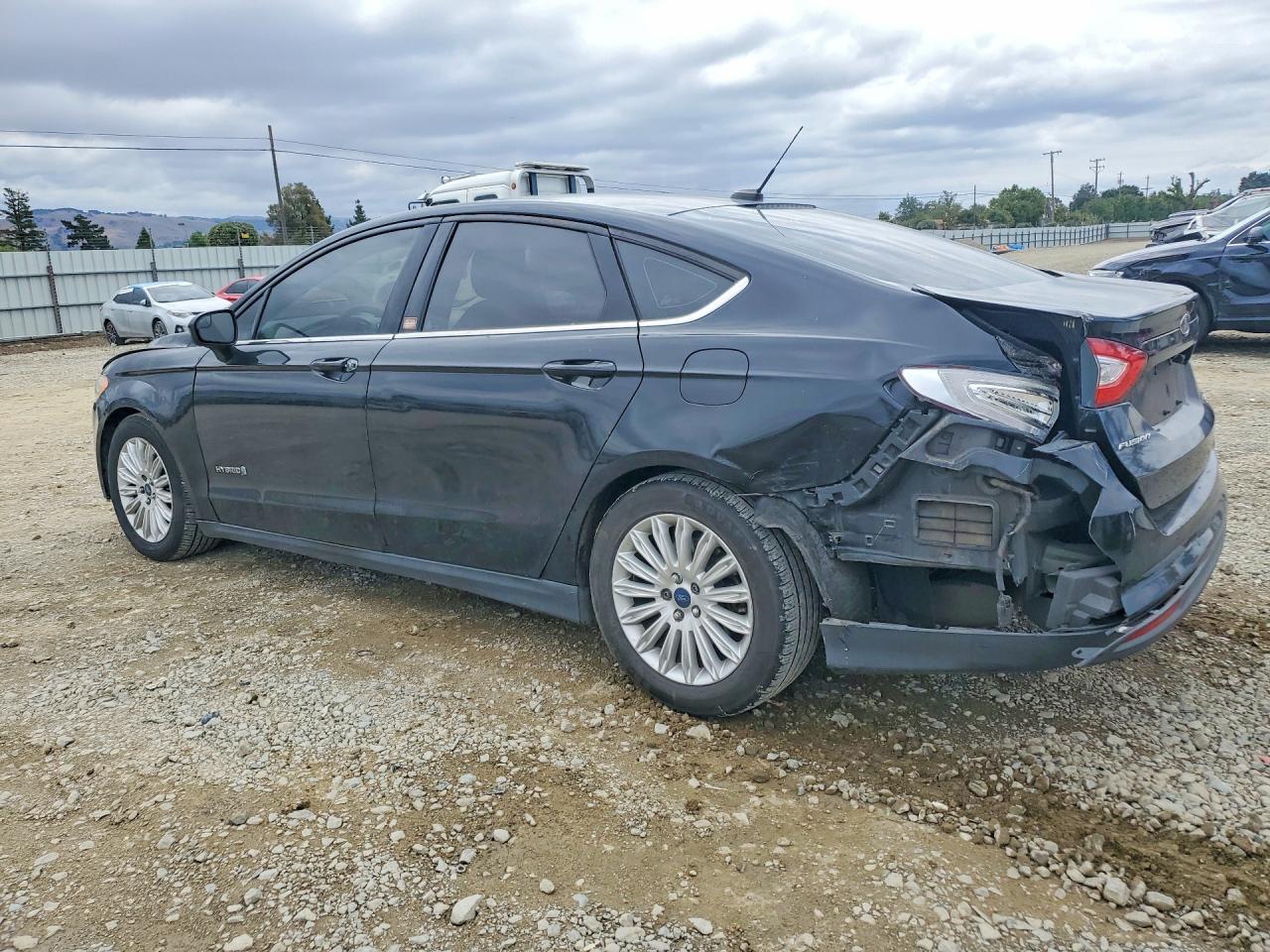 Ford Fusion S Hybrid