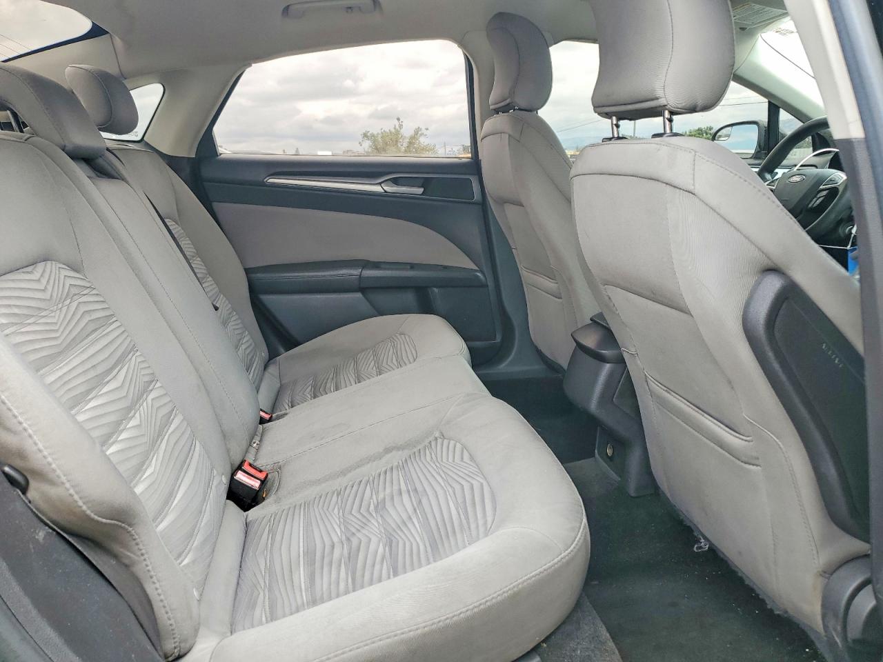 Ford Fusion S Hybrid