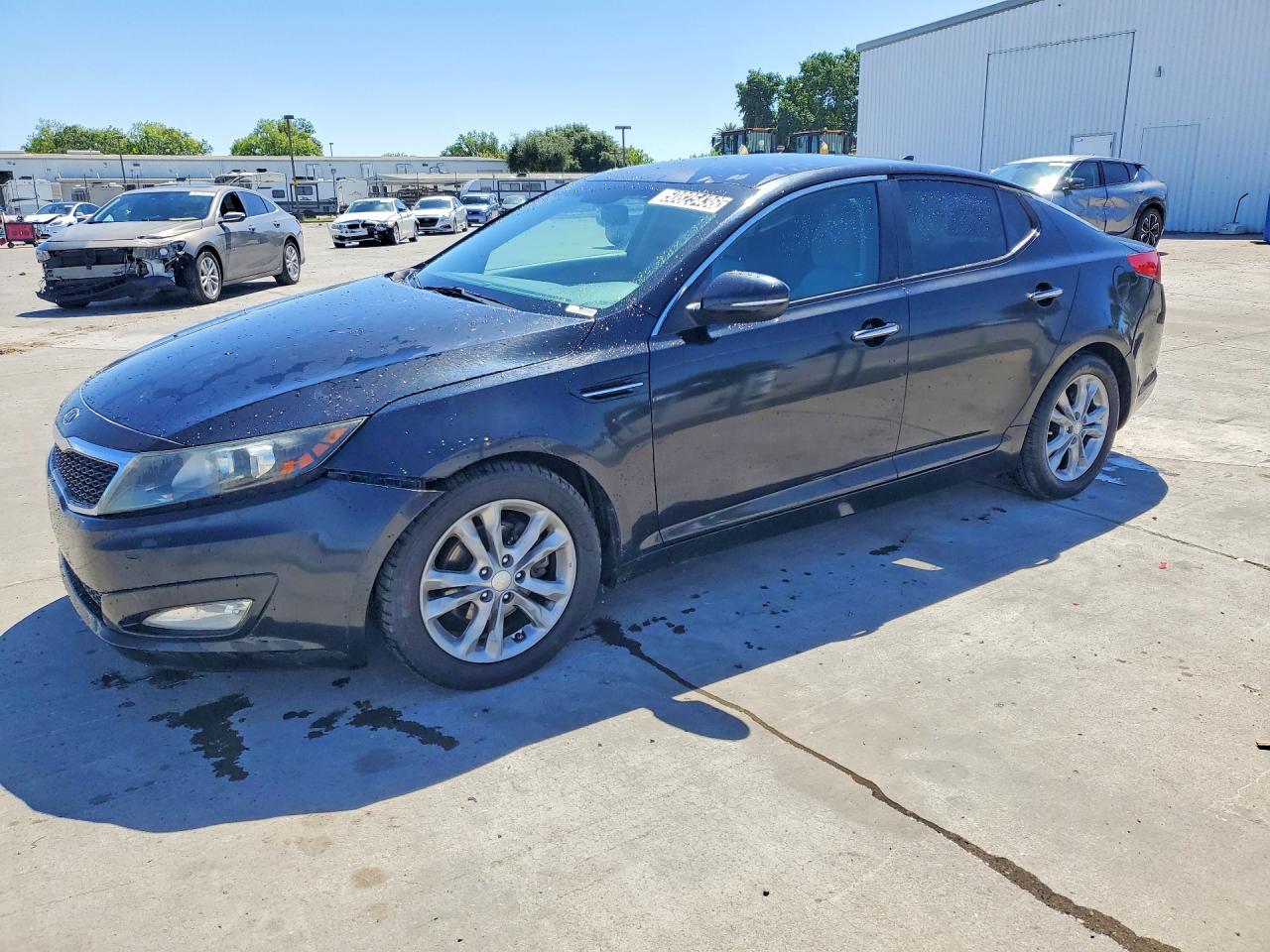 Salvage Kia Optima Image