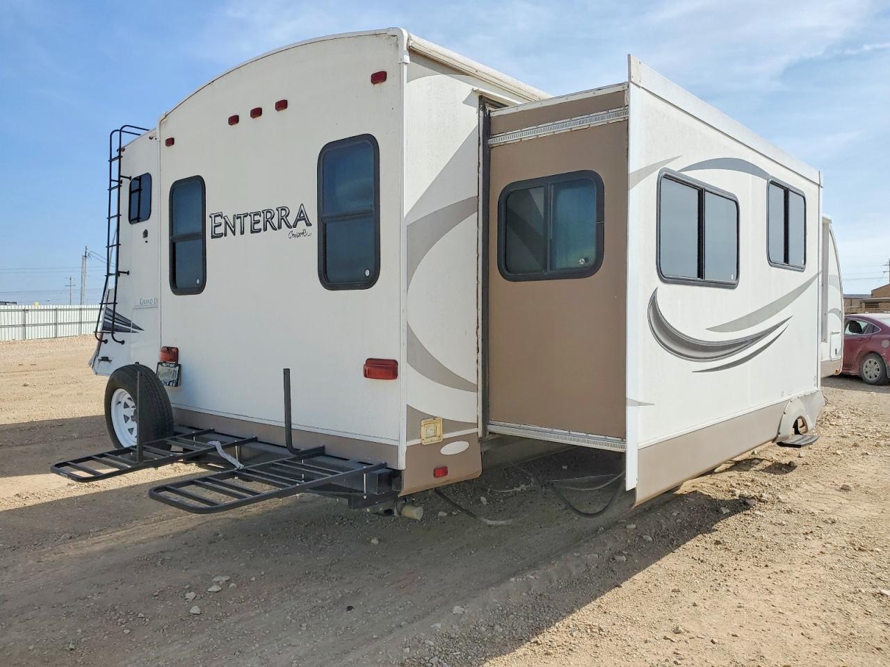 Crui Trailers