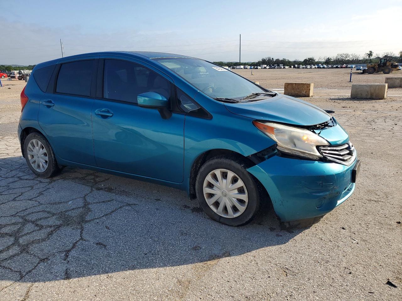 Nissan Versa Sv