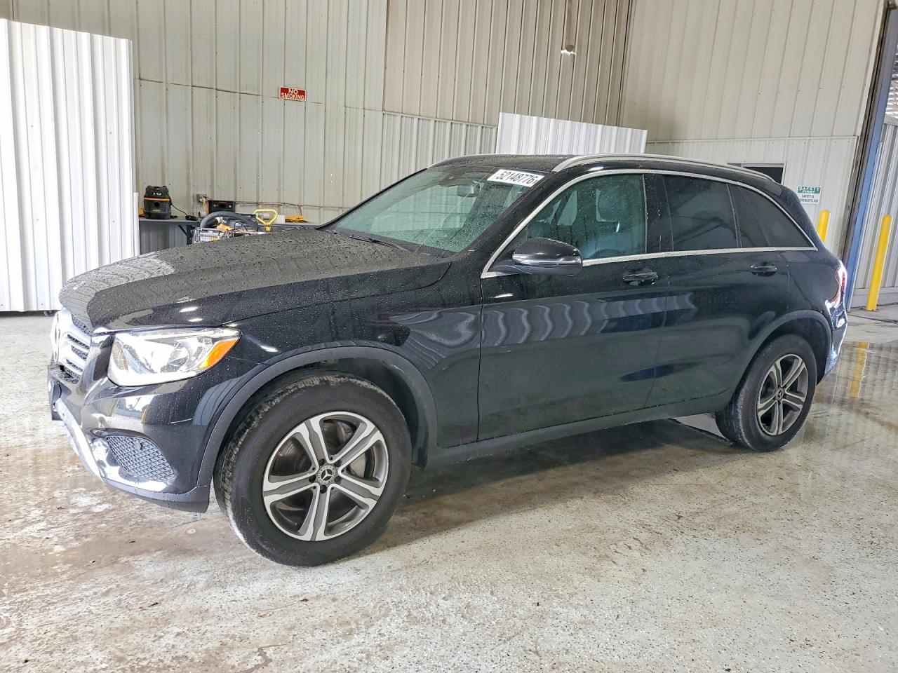 Salvage Mercedes-Benz GLC Image