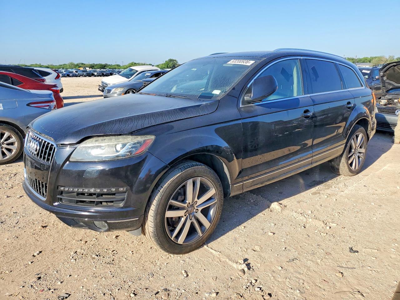 Salvage Audi Q7 Image
