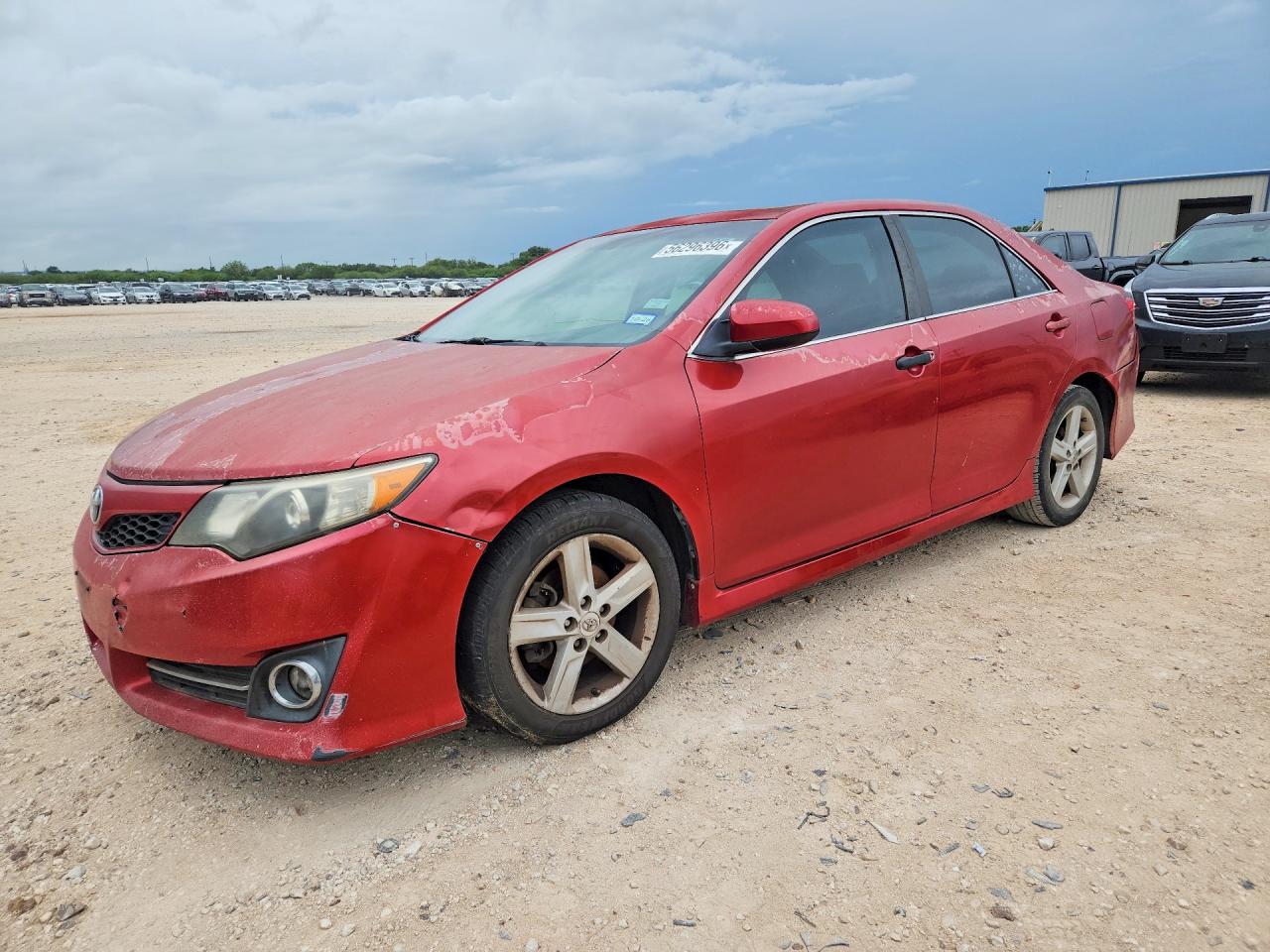 Salvage Toyota Camry Image