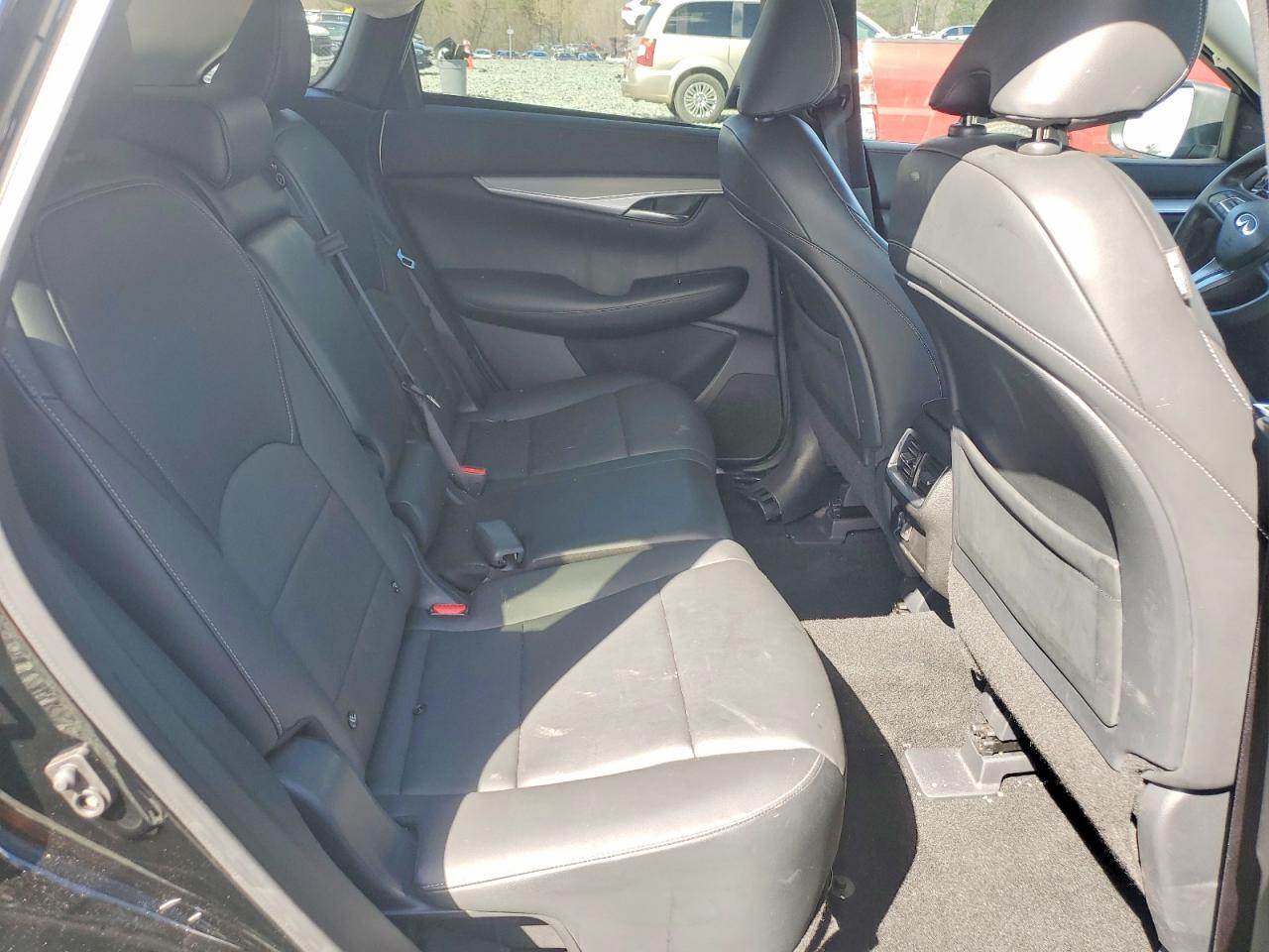 INFINITI Qx Luxe