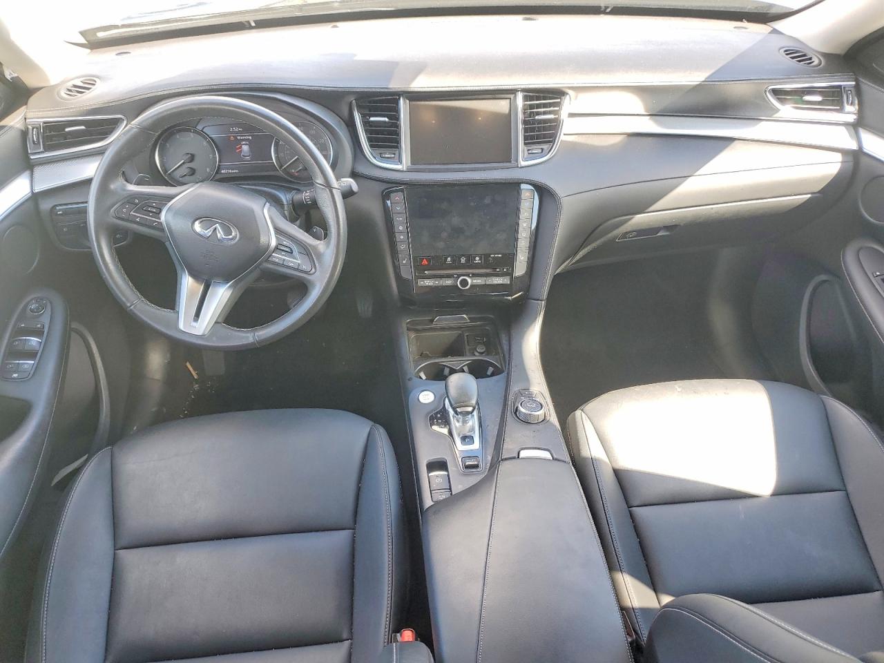 INFINITI Qx Luxe