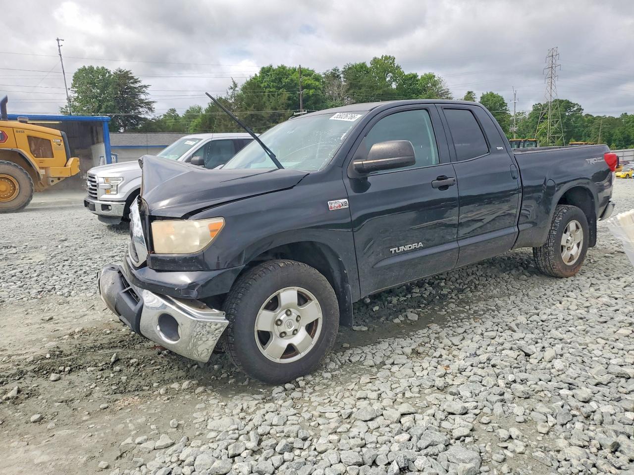 Salvage Toyota Tundra Image