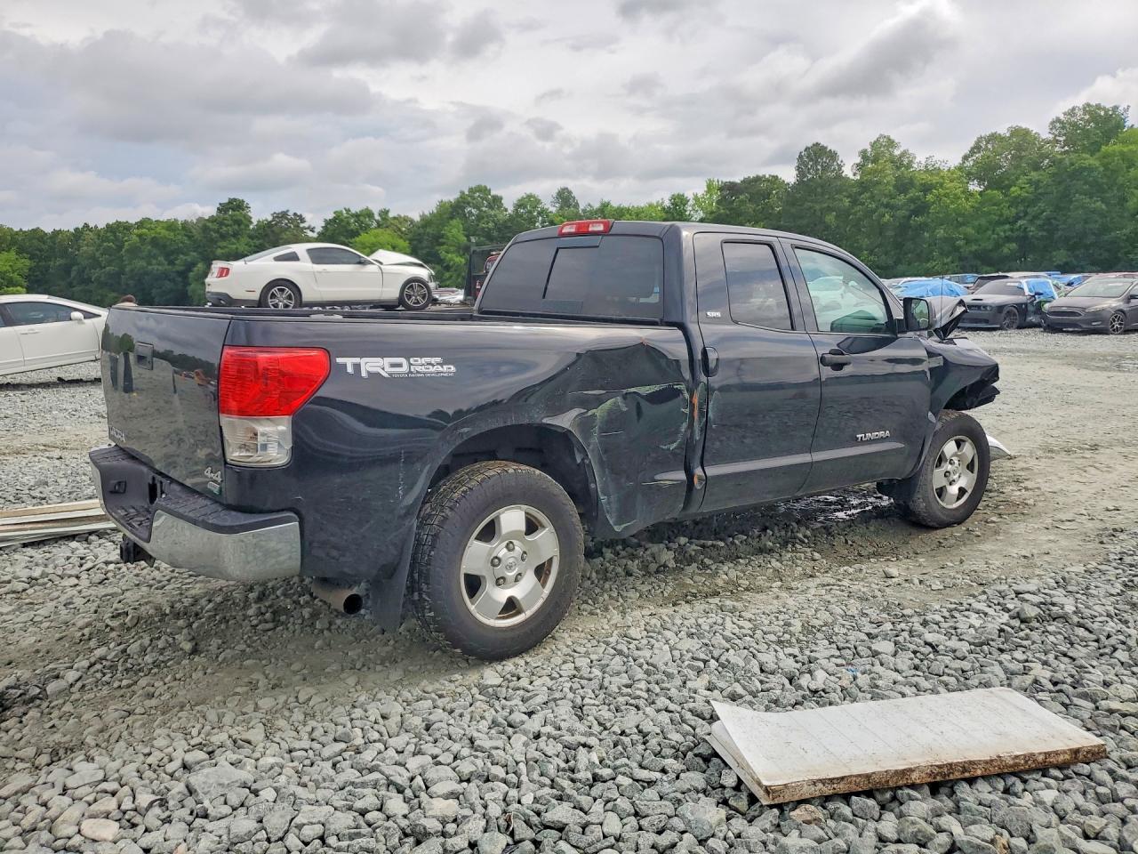 Toyota Tundra Double Cab Sr5