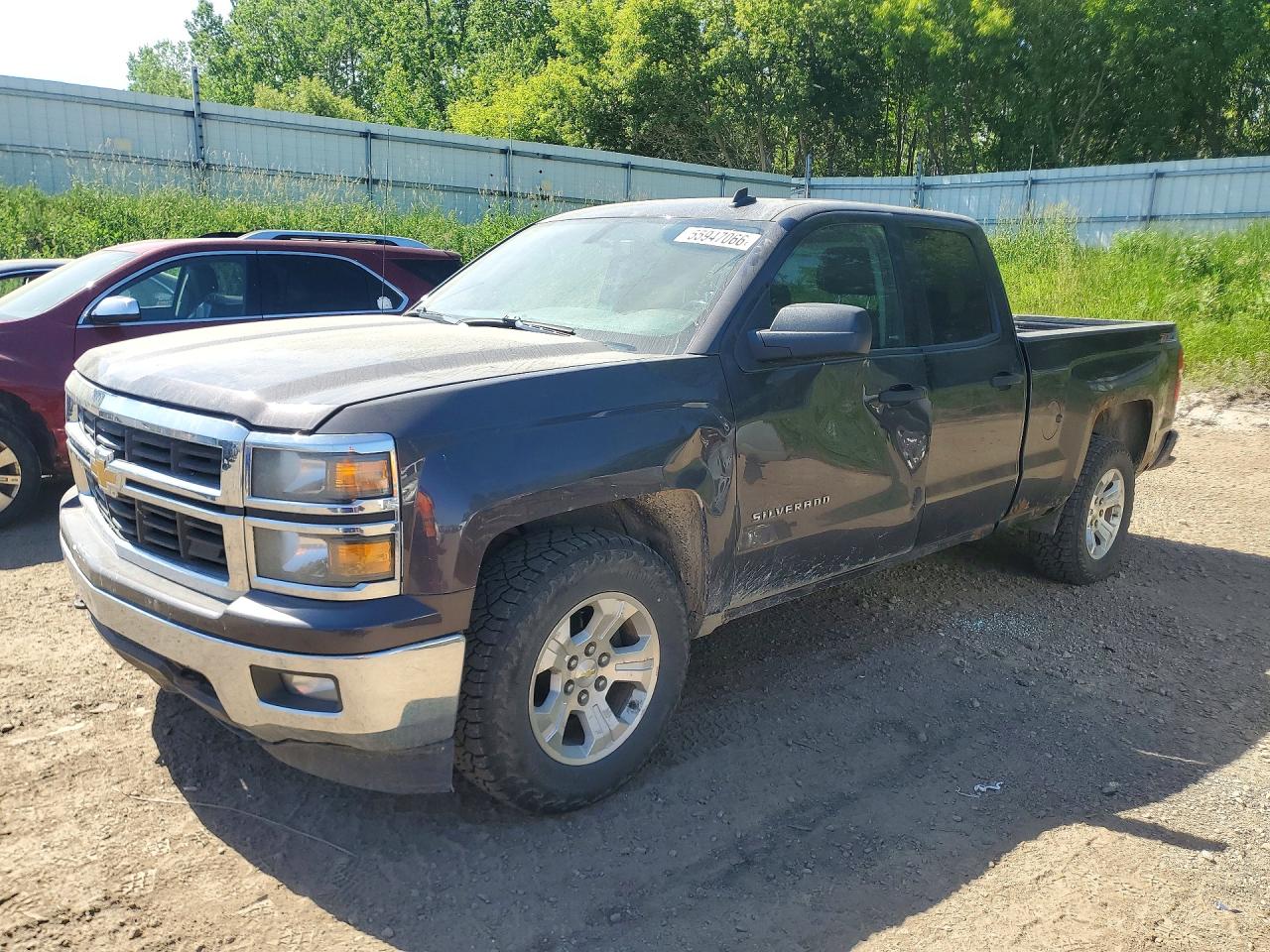 Salvage Chevrolet Silverado Image