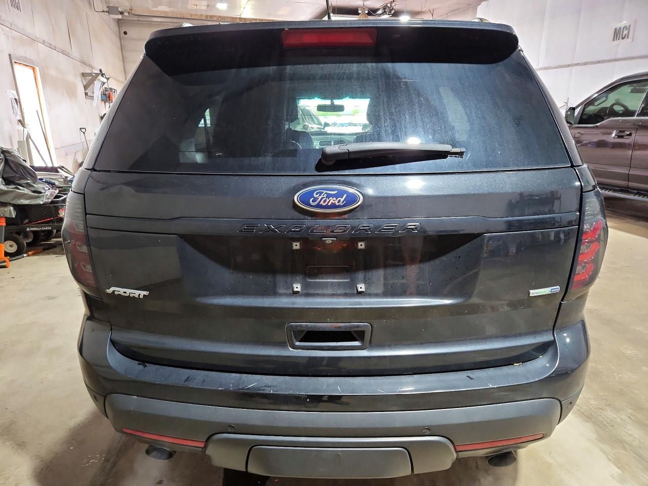 Ford Explorer Sport