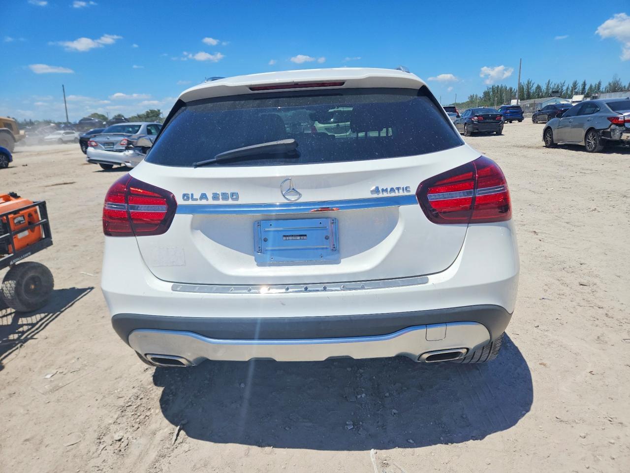 Mercedes-Benz GLA 250 4matic