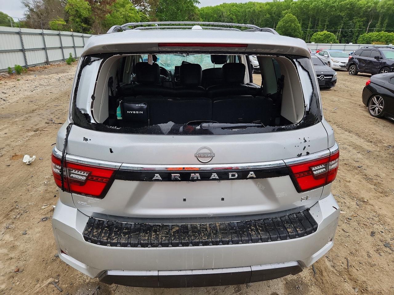 Nissan Armada Sl