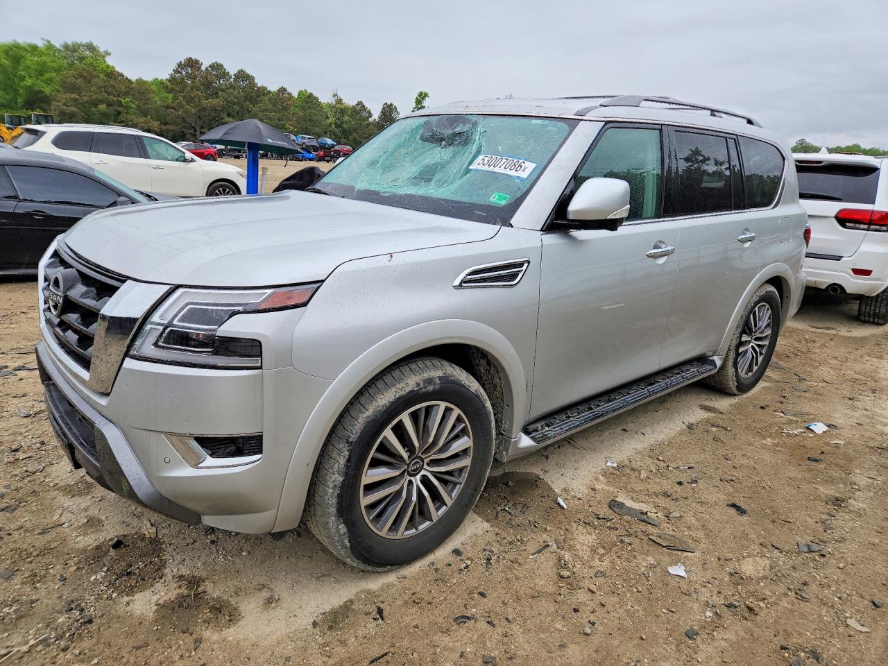 Salvage Nissan Armada Image
