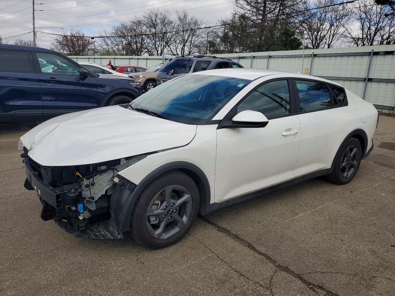 Salvage Kia K4 Lxs Image