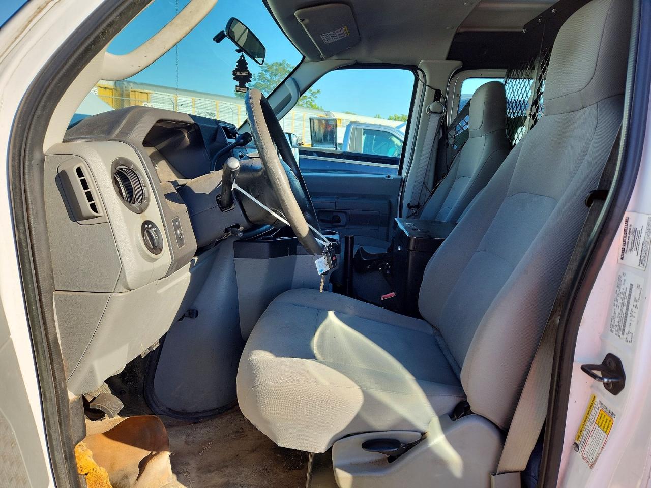 Ford Econoline E150 Van