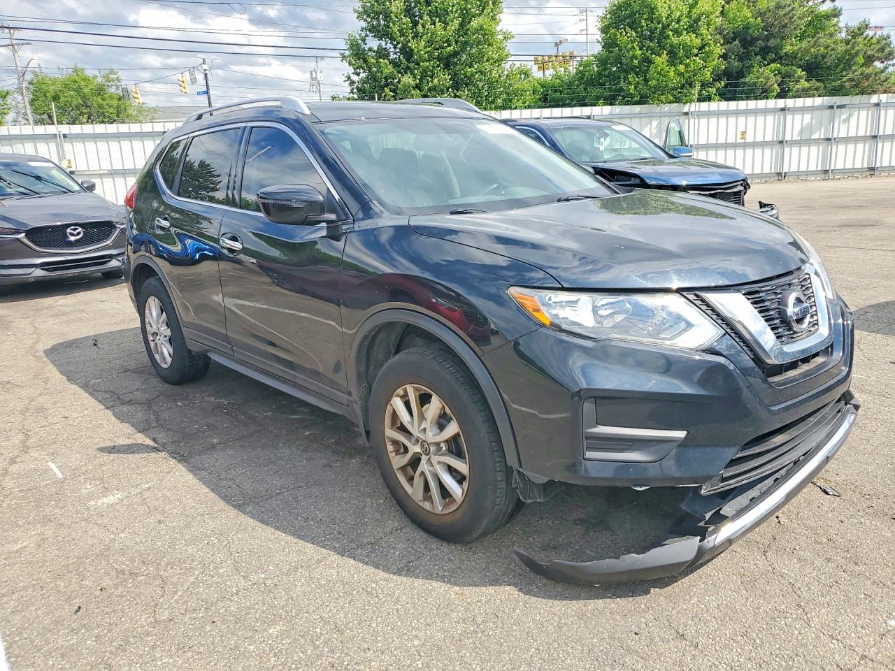 Nissan Rogue Sv
