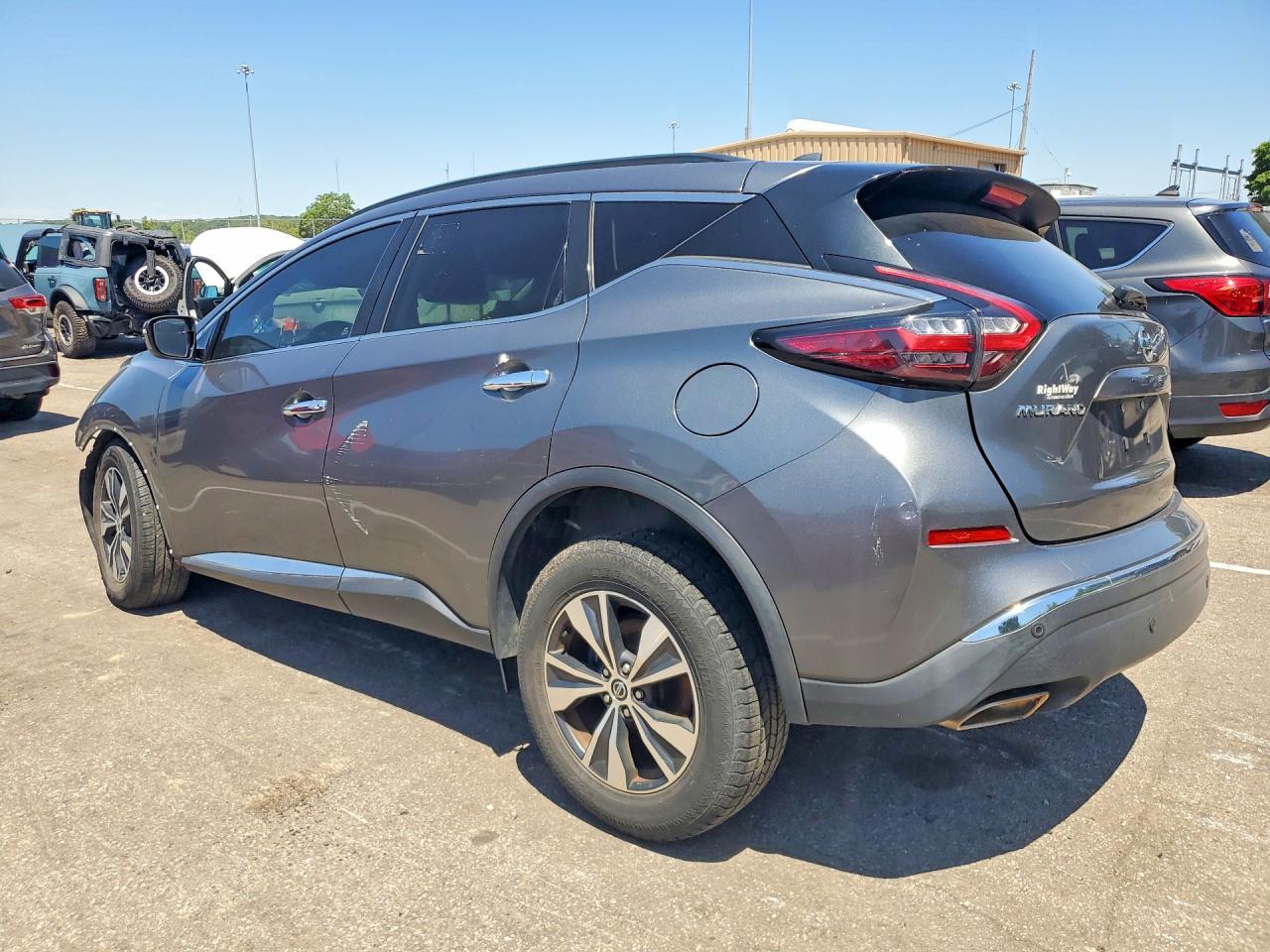 Nissan Murano Sv