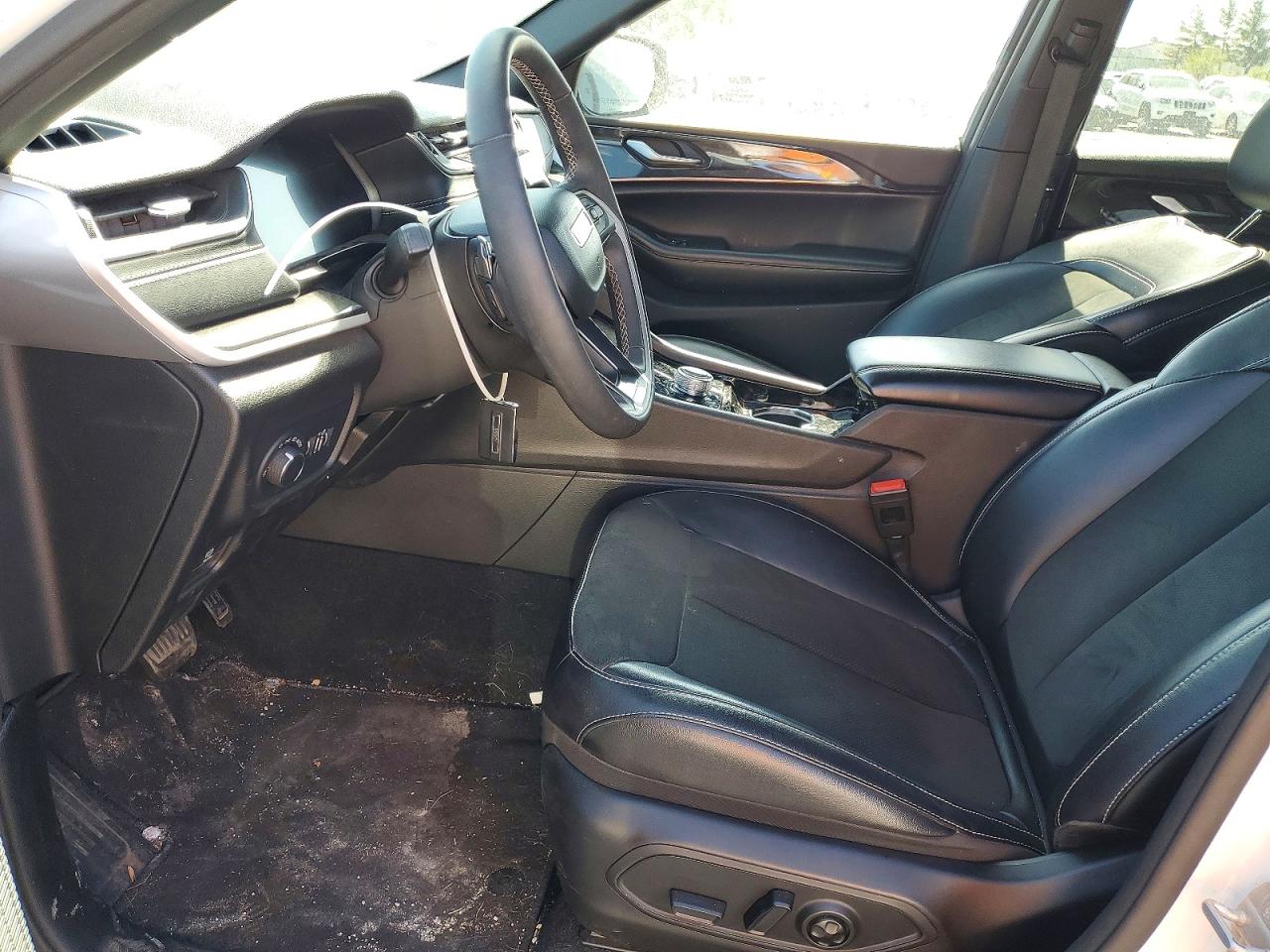 Jeep Grand Cherokee L Laredo