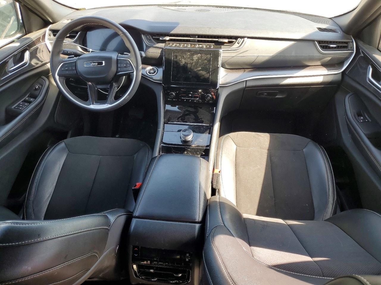 Jeep Grand Cherokee L Laredo