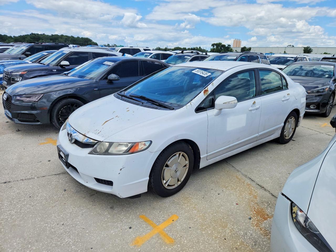 Salvage Honda Civic Image
