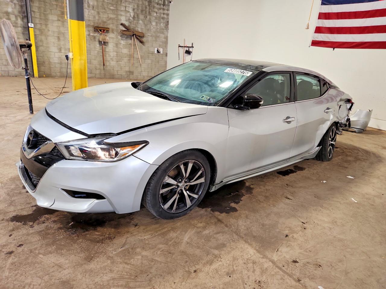 Salvage Nissan Maxima Image