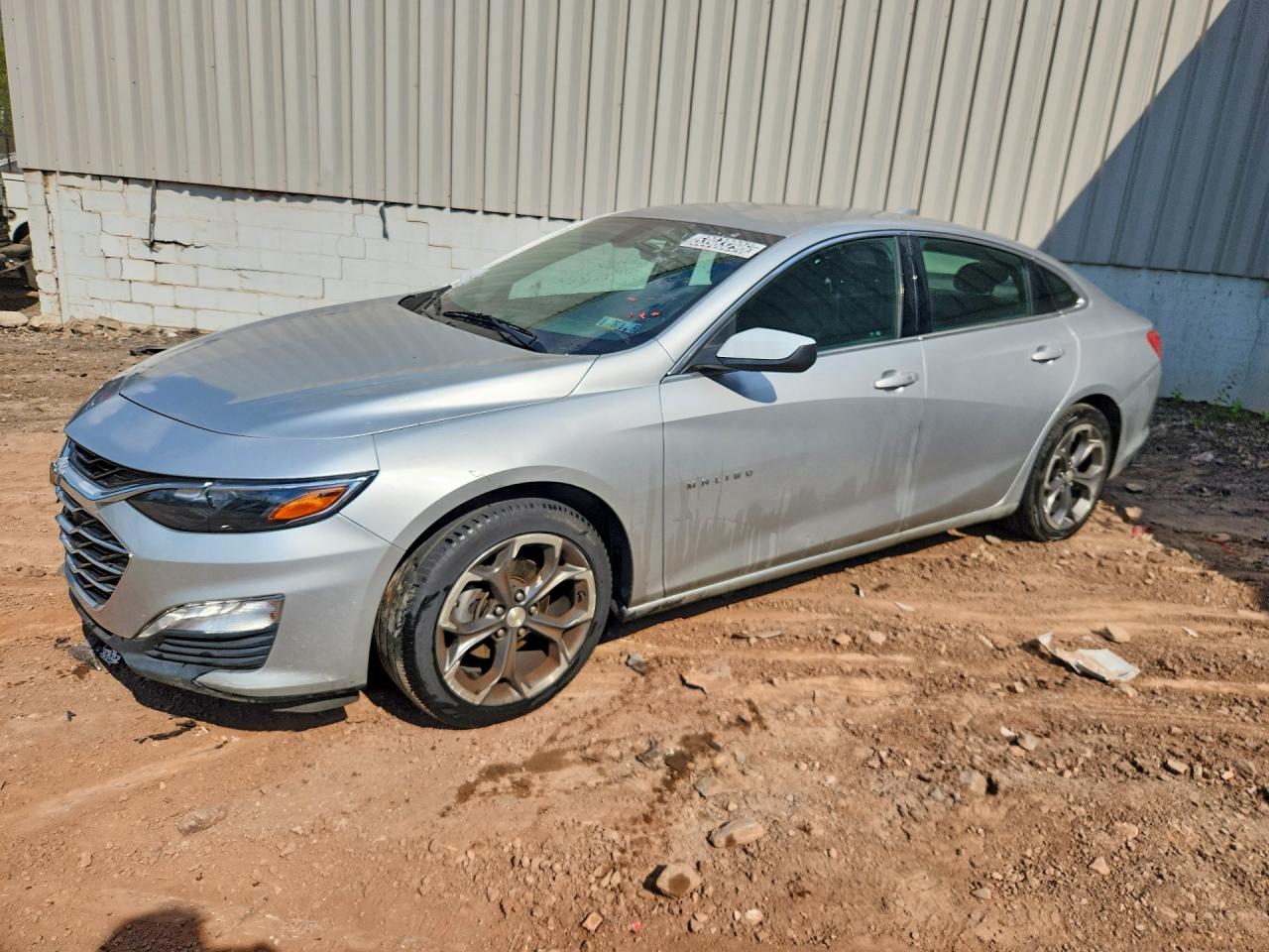 Salvage Chevrolet Malibu Image