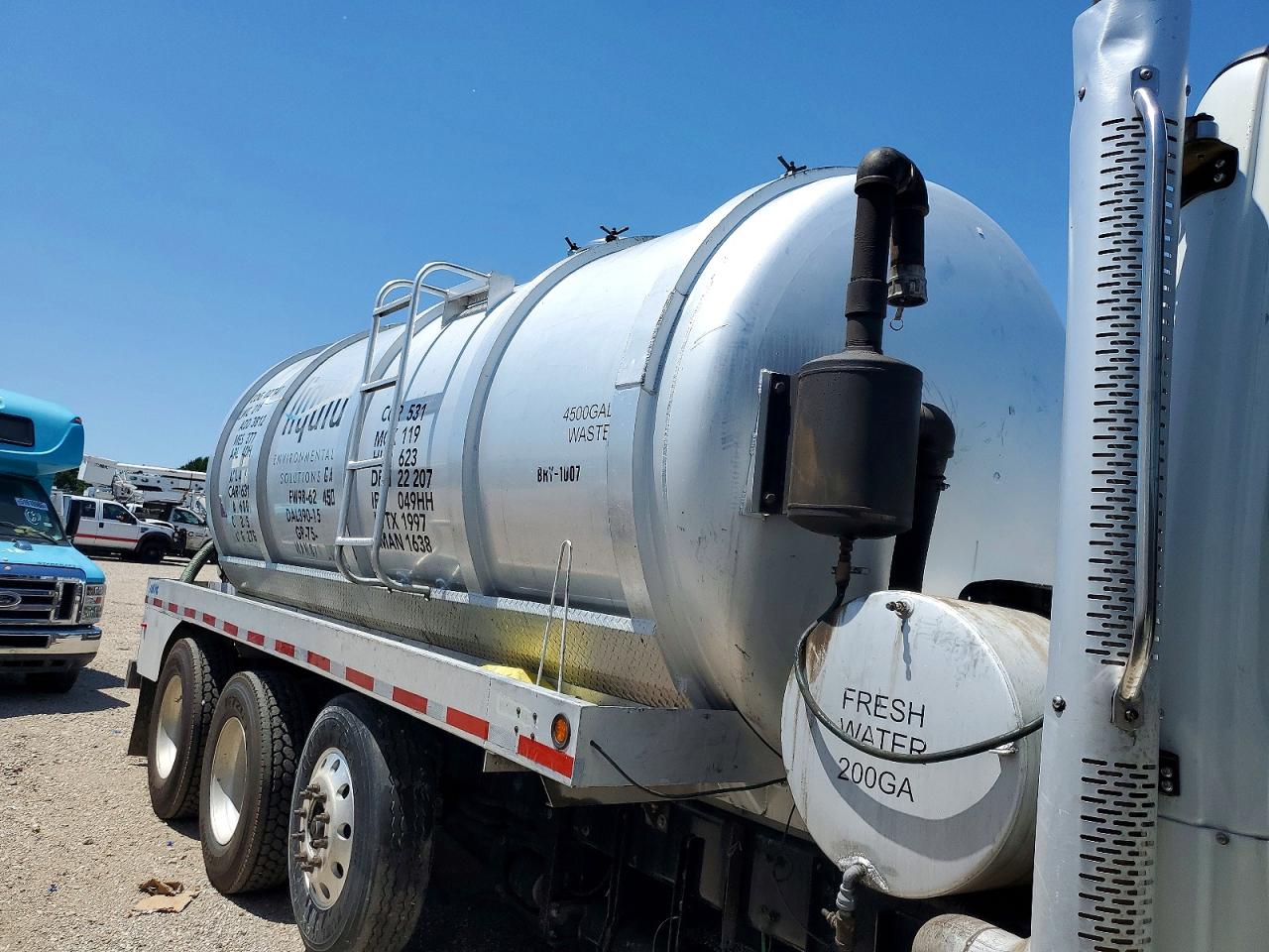 Freightliner 114sd