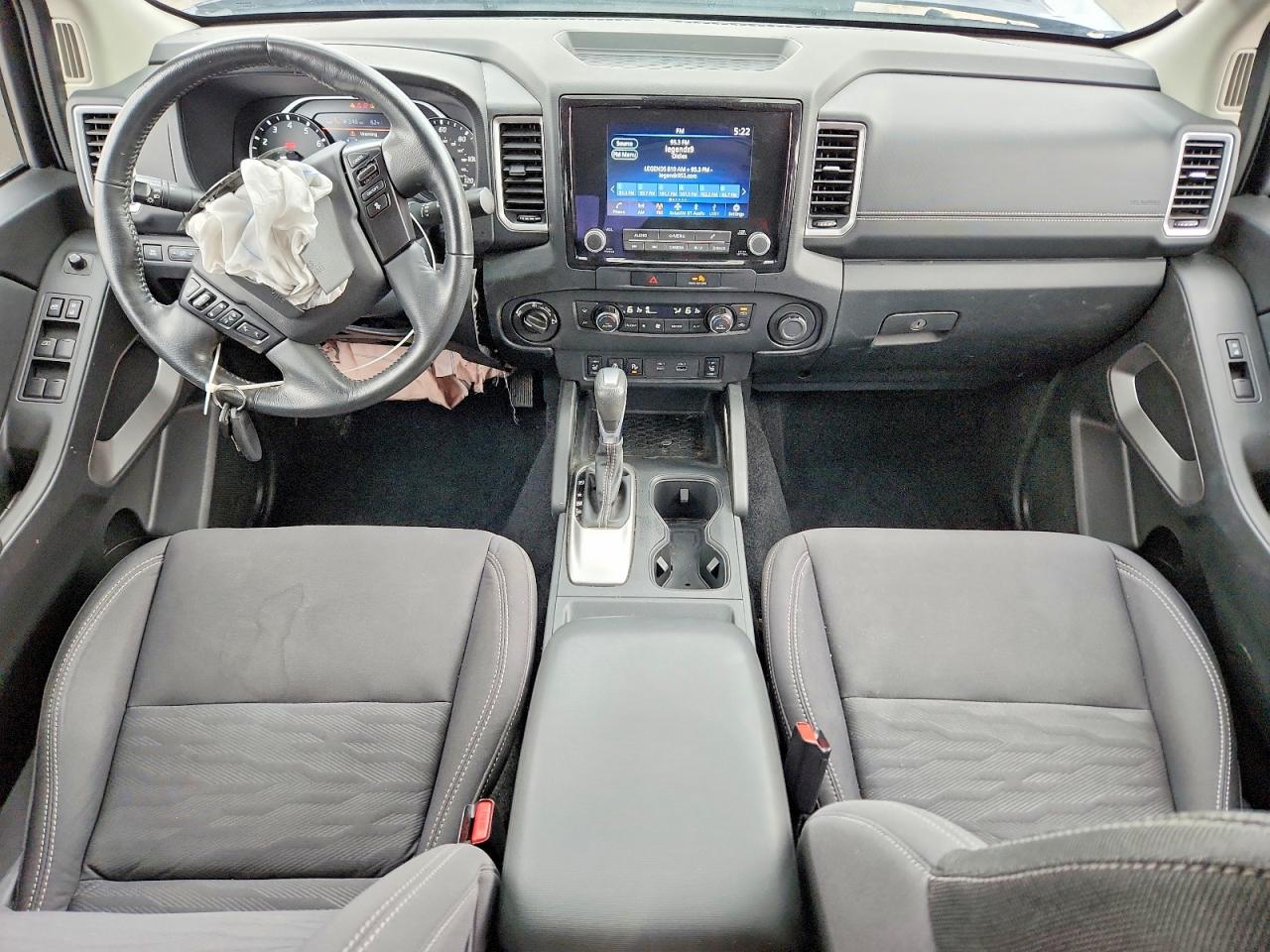 Nissan Frontier Sv