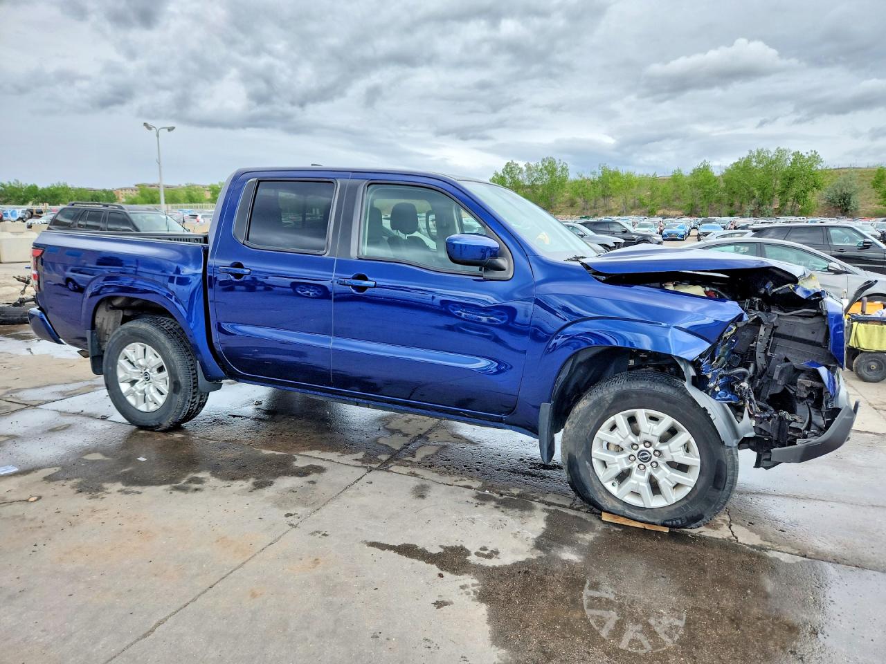 Nissan Frontier Sv