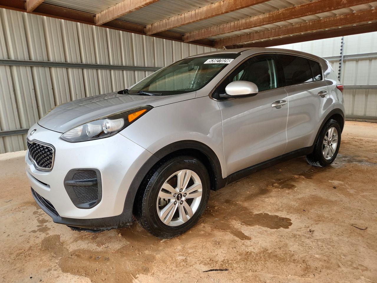 Salvage Kia Sportage Image