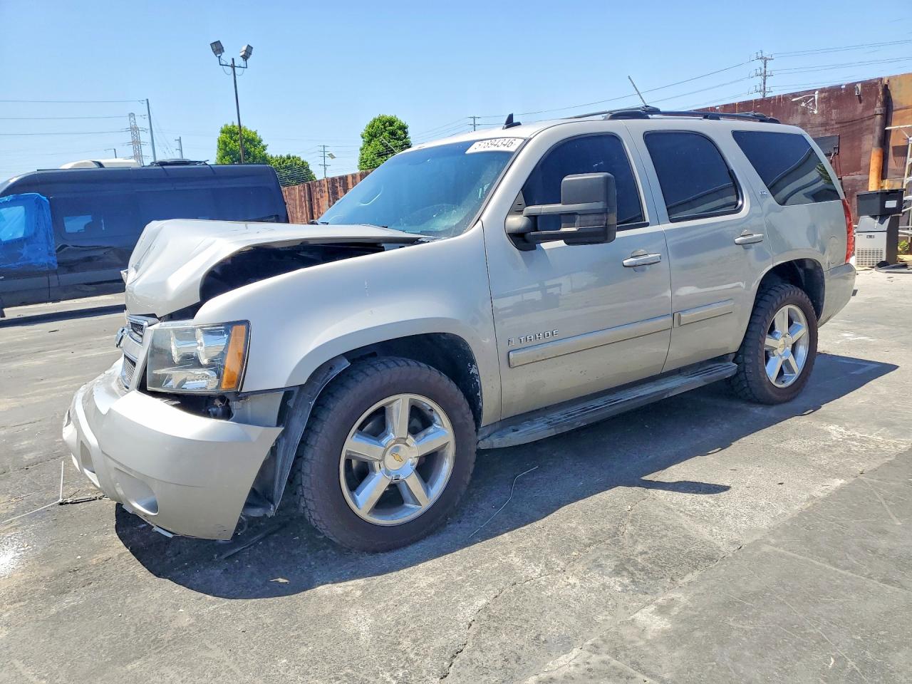 Salvage Chevrolet Tahoe Image