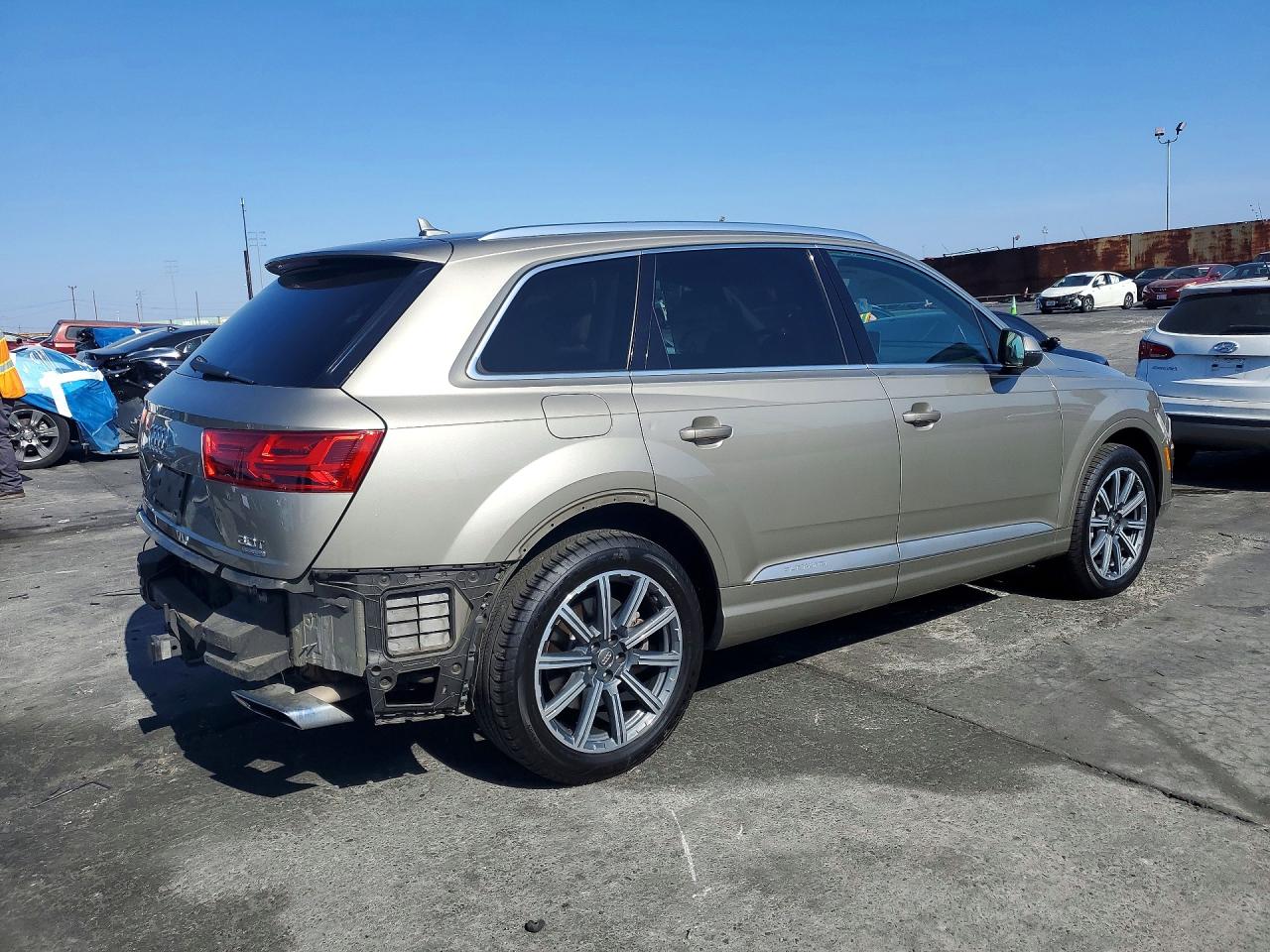 Audi Q7 Premium Plus