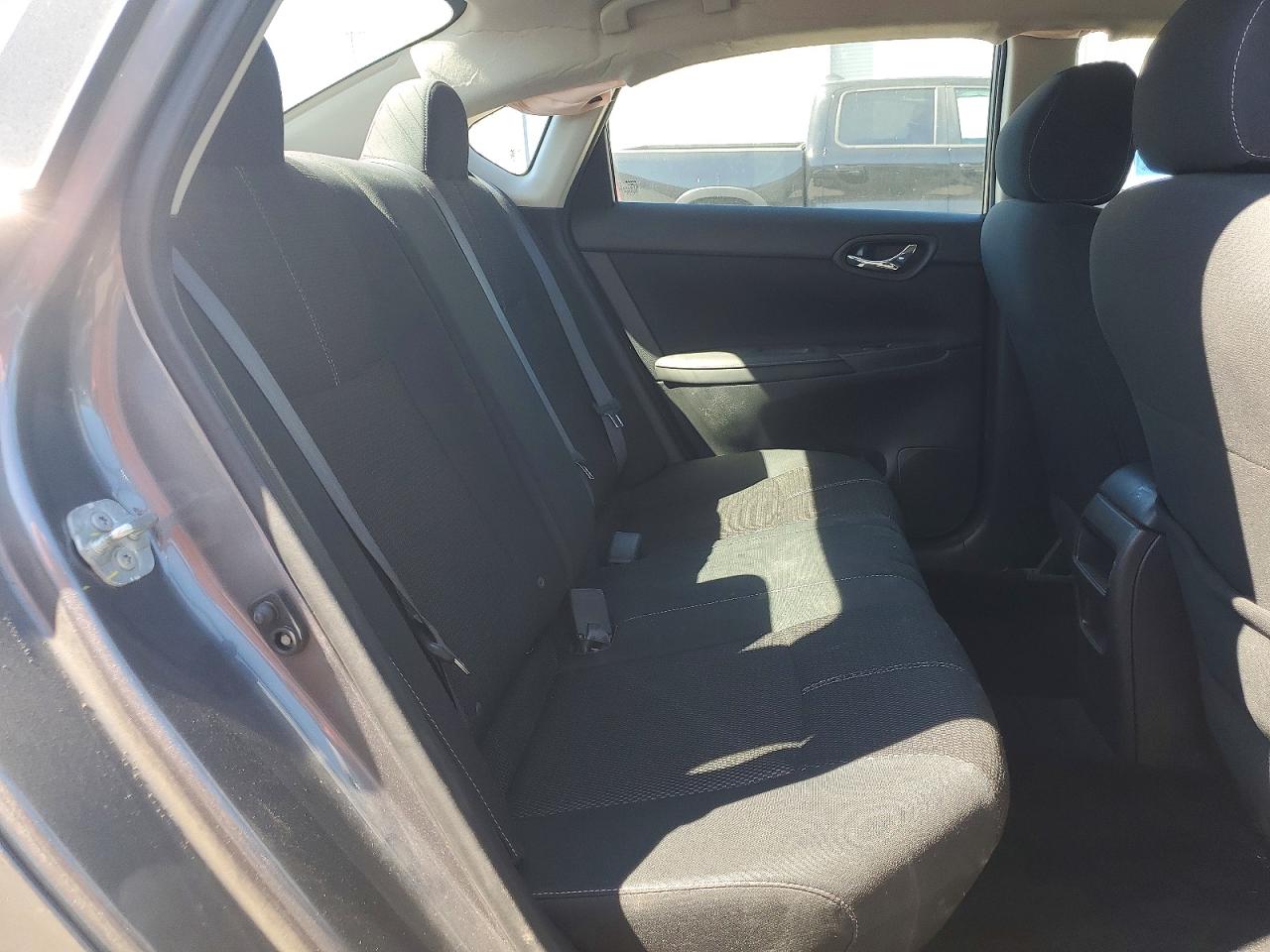 Nissan Sentra S