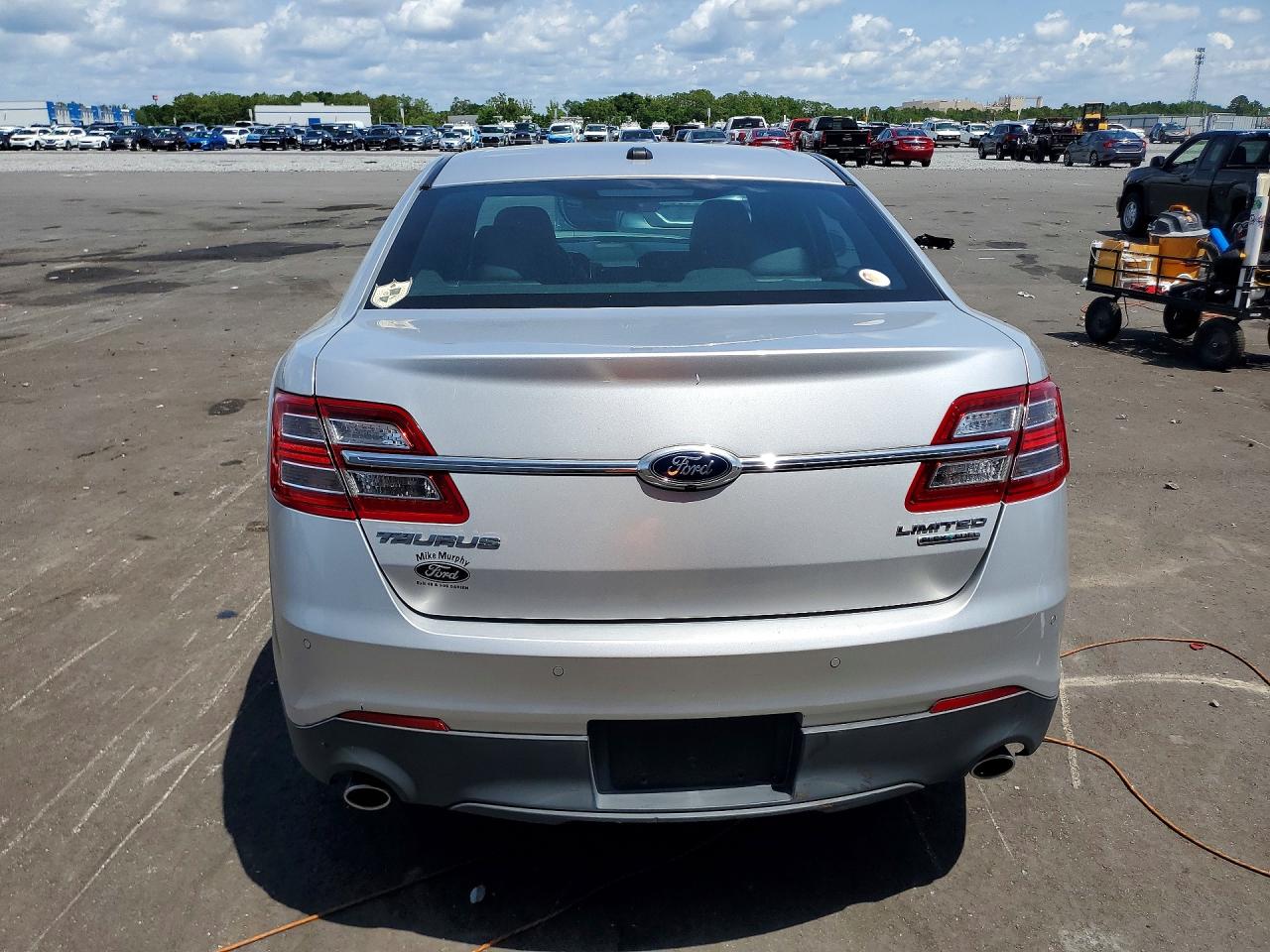 Ford Taurus Limited